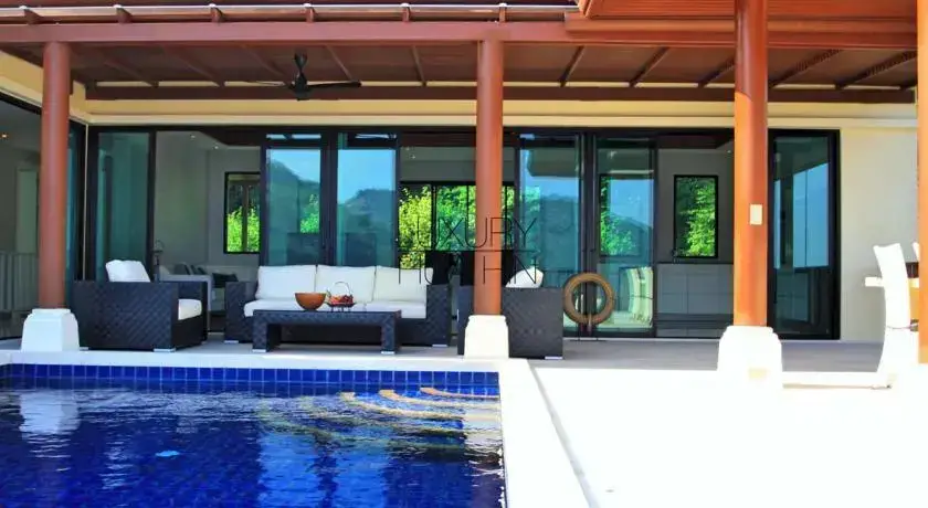 Пранбури : Panorama Bali Style Luxury Sea View Villa