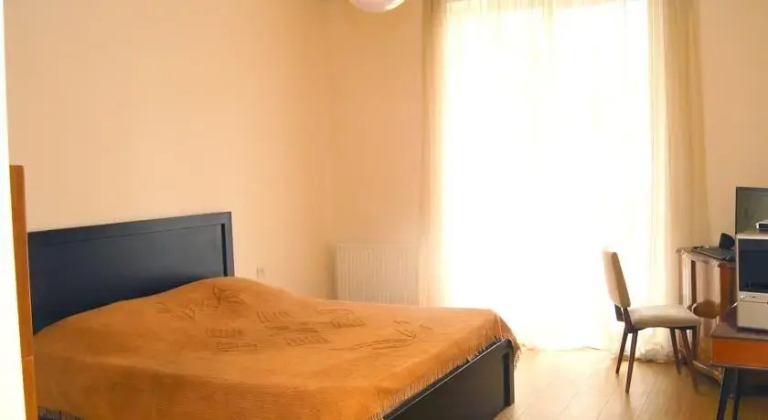 Тбилиси: Flat Tamarashvili