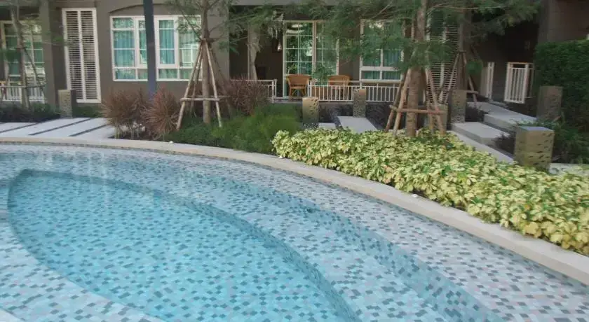 Pool Access at Autumn Hua Hin Resort — фото 1