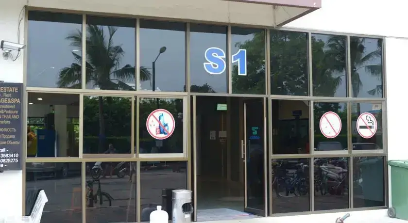 Паттайя: Rimhad Jomtien Beach Condo