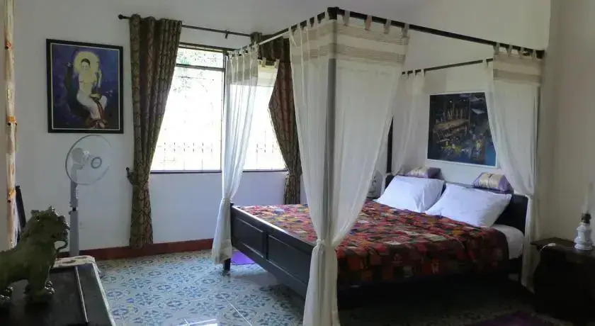 Дой-Сакет: The Yellow House @ Chiang Mai