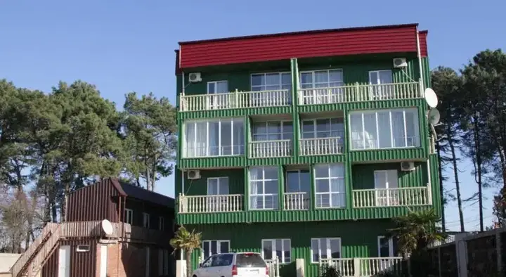 Уреки: Ureki Plaza