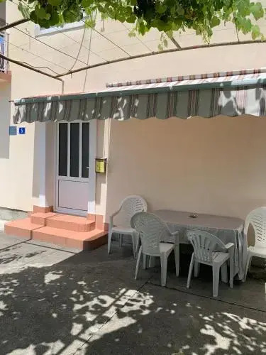 Тиват: GuestHouse Marina