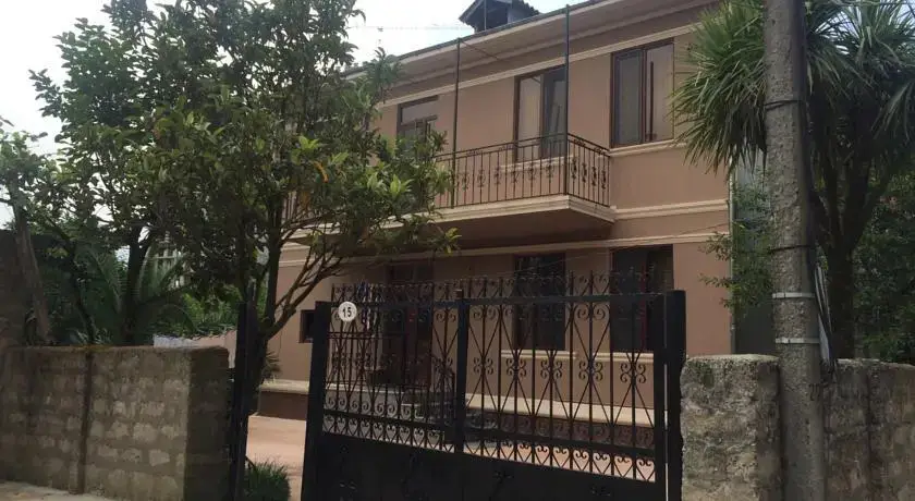 Батуми: Home Batumi