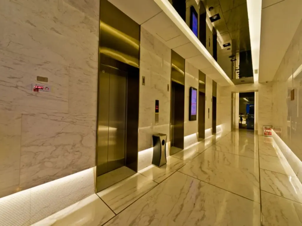 Циндао: Qingdao Yujia Apartment