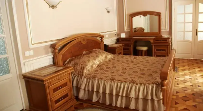 Околица: Complex Dinamo