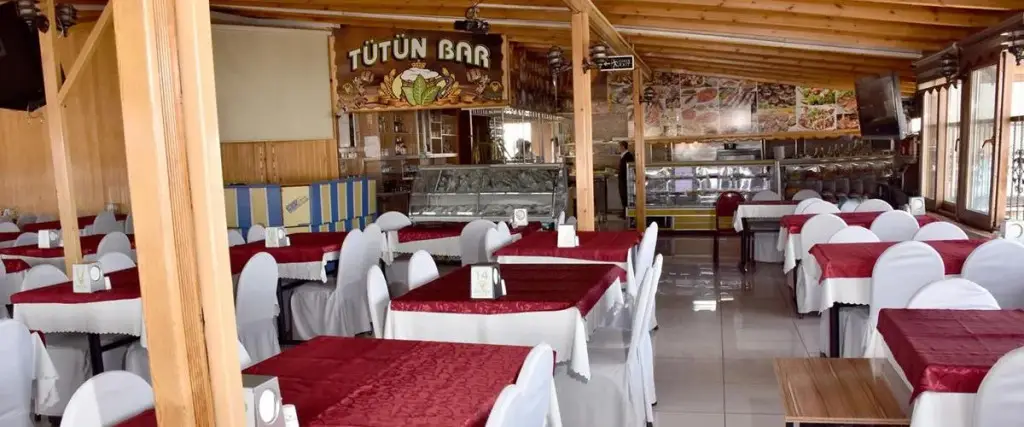 Акхисар: Hotel Tütün