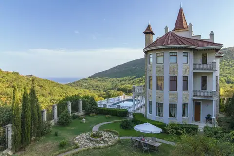 Вилла Белый замок — фото 1