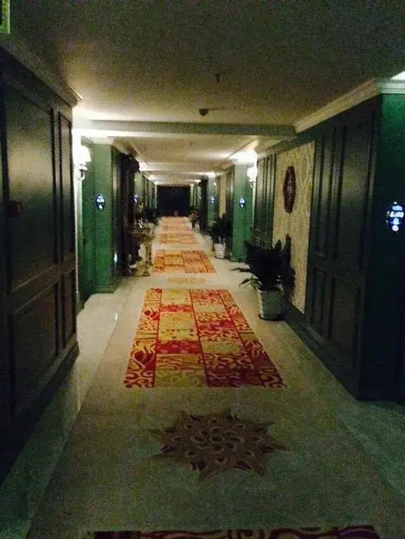 Цзиньхуа: 金华半岛风情酒店