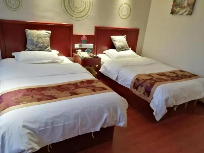 Шанцю: GreenTree Inn HeNan ShangQiu Sui County SuiZhou Avenue BeiHu Business Hotel