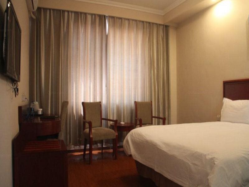 Пекин: GreenTree Inn Beijing Chaoyang District Xizhihe Coking Plant Subway Station Express Hotel