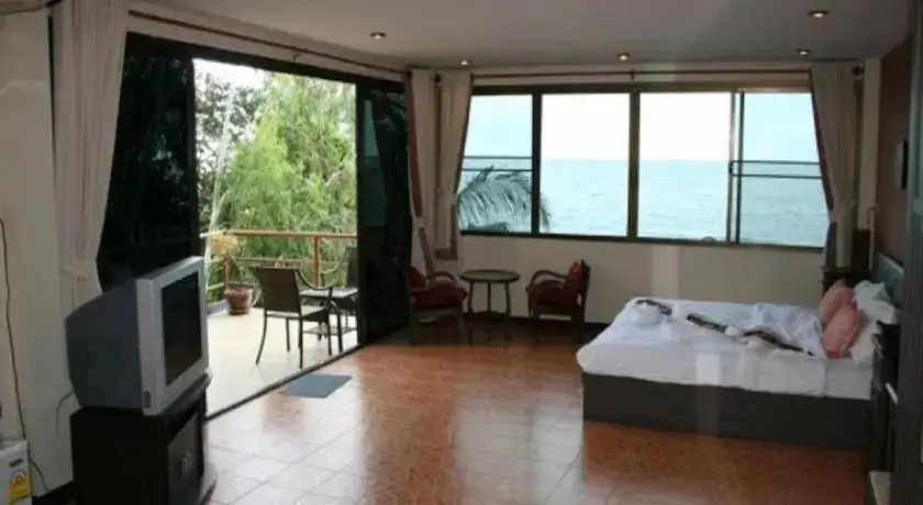 Чаам: Beach Terrace