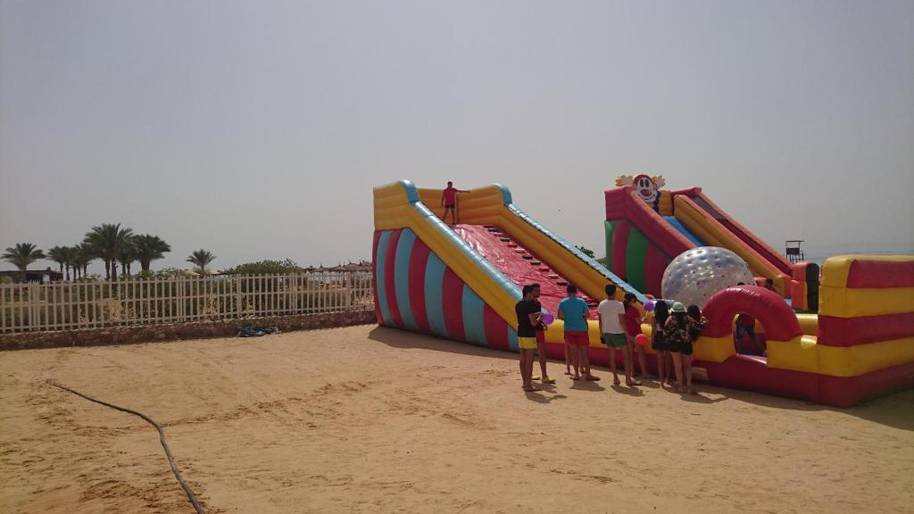 Айн-Сохна: Mousa Coast Resort Cairo Beach