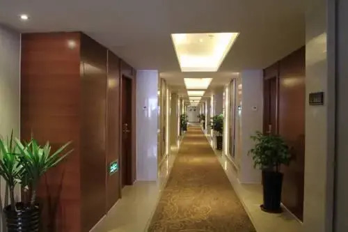 Хэфэй: Super 8 Hotel Hefei Xintiandi