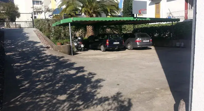 Бар: Apartments Stevo Nikočević