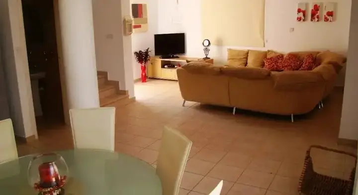 Протарас: Blue River Royal House
