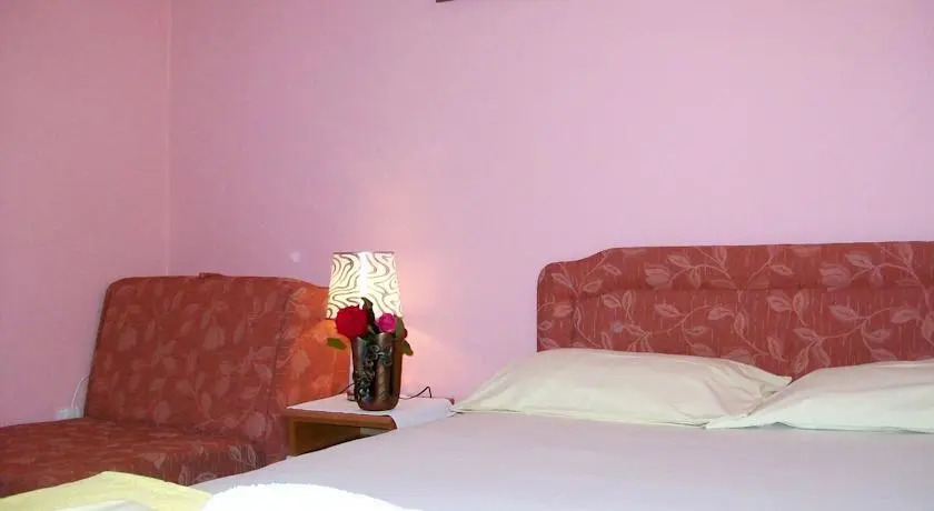 Бульярица: Apartments Radojević