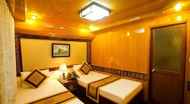 Халонг: Alova Gold Cruises Ha Long