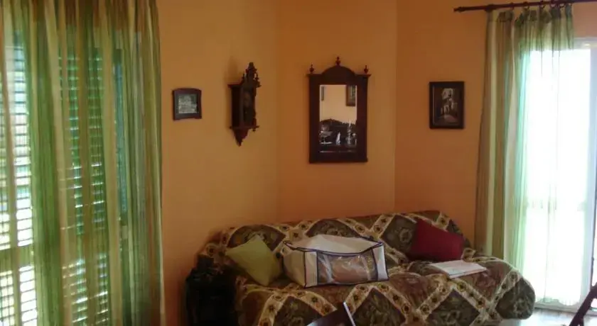 Херцег-Нови: Apartments Rose