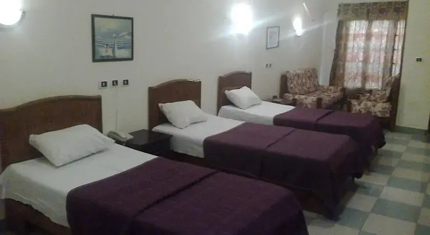Рас-Сидр: Ceceil Hotel