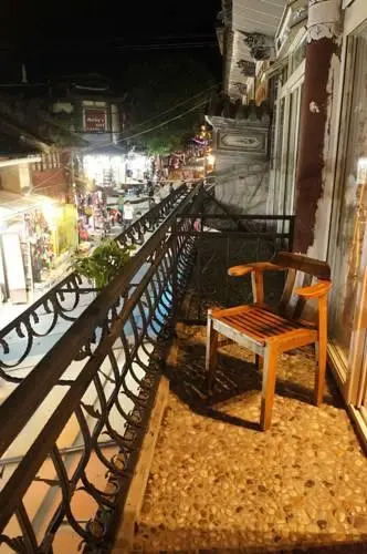 Дали: The Mercury Cafe & Inn of Dali