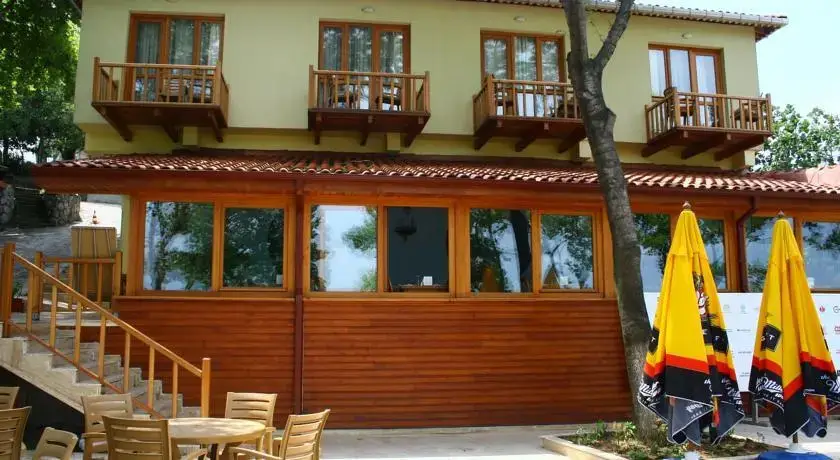 Акчакоча: Tezel Pansiyon & Camping