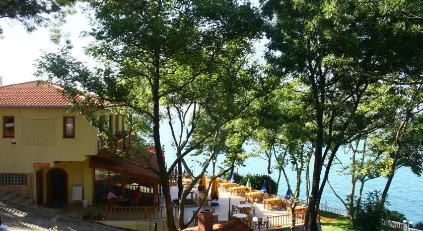 Акчакоча: Tezel Pansiyon & Camping