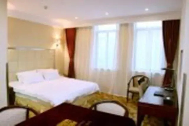 Шанхай: Lovebird Business Hotel