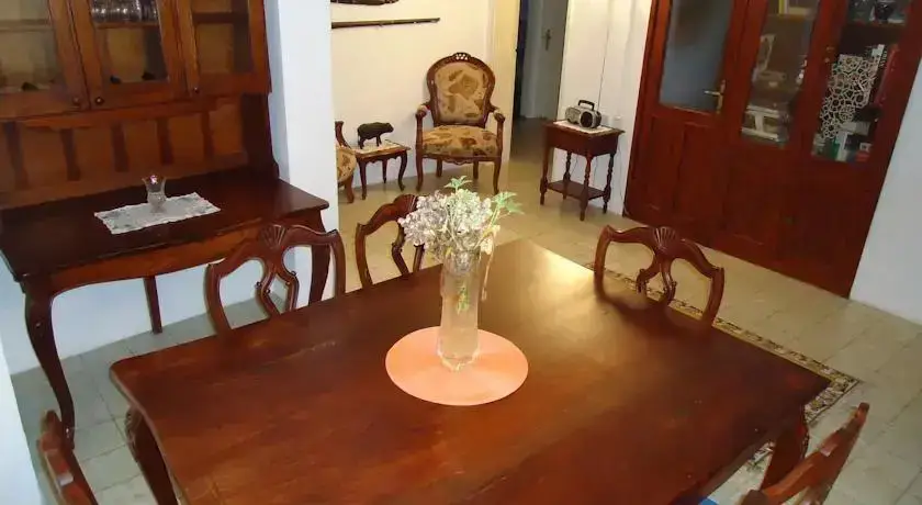 Бечичи: Apartments Knežević