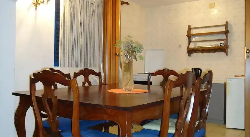 Бечичи: Apartments Knežević
