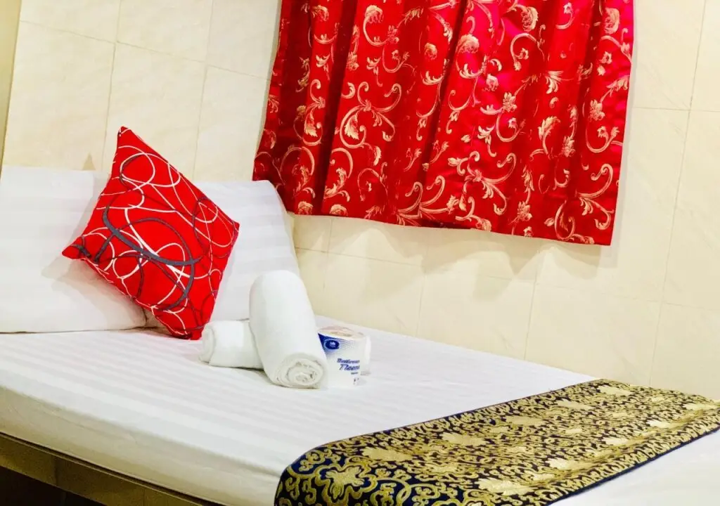 Гонконг: Dipty Guesthouse