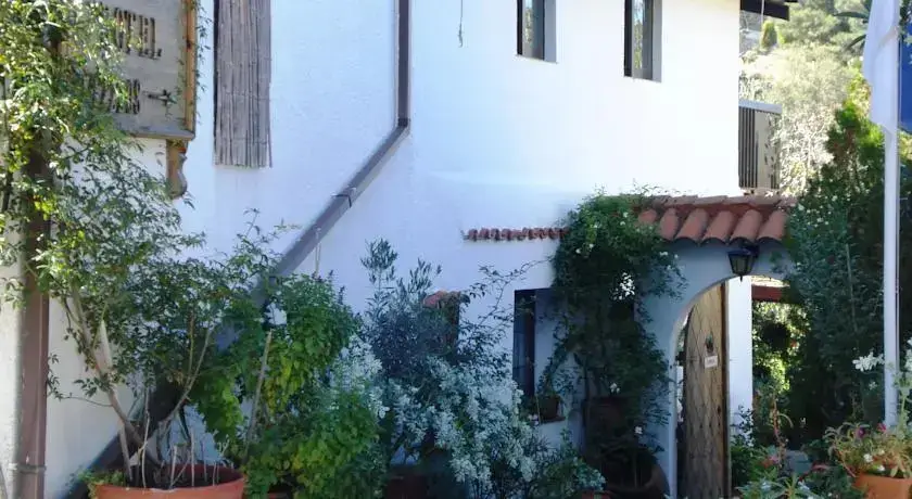 Какопетрия: The Marjay Inn