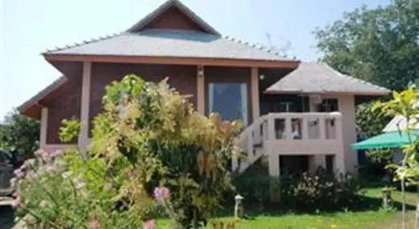 Паи: Hotel Baan Himna Hotel