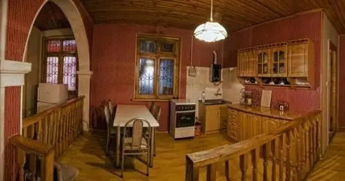 Тбилиси: Nest Hostel