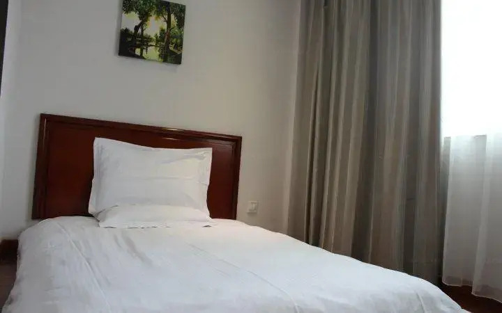 Шанхай: Shanghai YiTing 6+e Hotel (Yangpu Bridge)