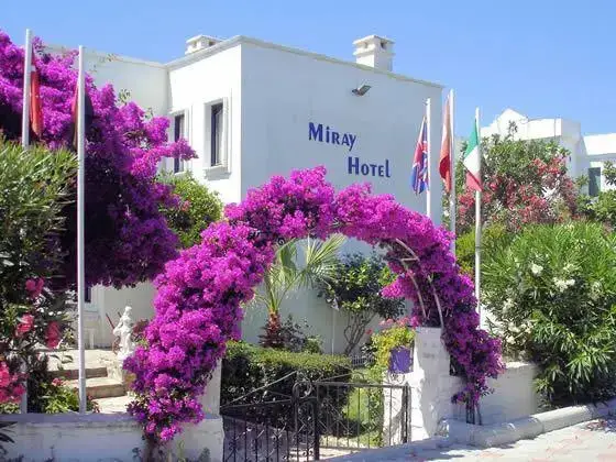 Яликавак: Miray Hotel
