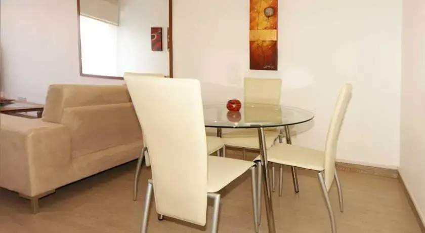 Гермасойя: Elena Court Apartment
