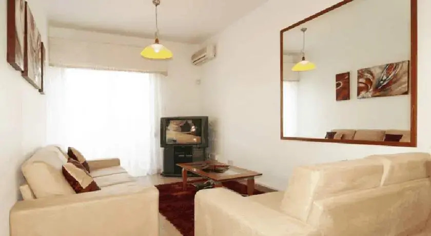 Гермасойя: Elena Court Apartment