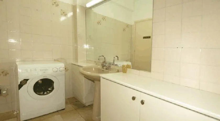 Гермасойя: Elena Court Apartment