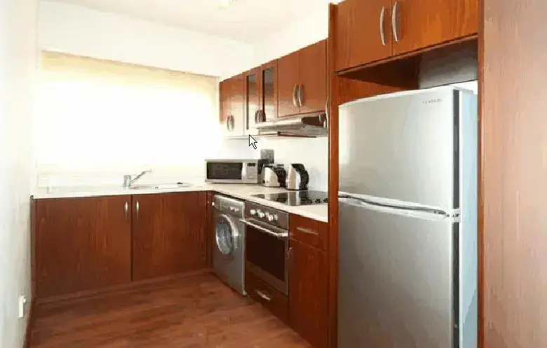 Агиос Тихонас: Rita Court Apartment