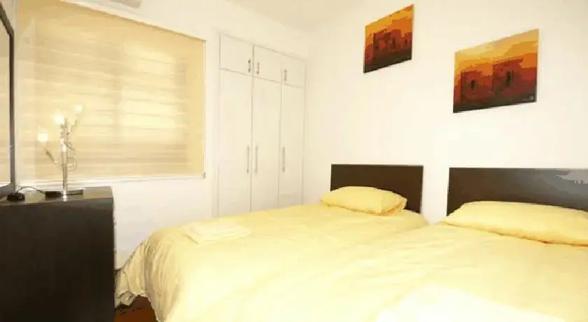 Агиос Тихонас: Rita Court Apartment