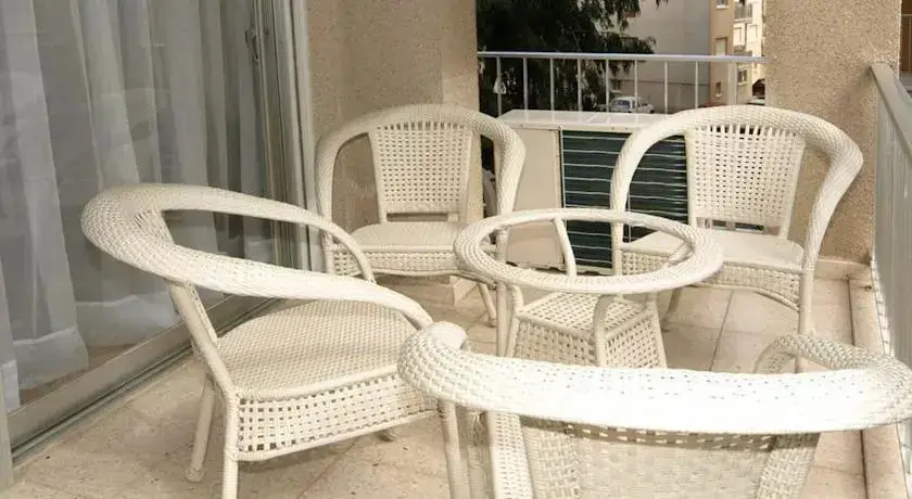 Гермасойя: Kyma Court Apartment