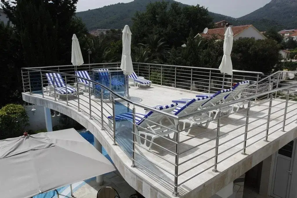 Будва: Villa Perovic