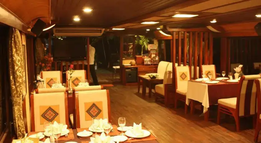 Халонг: Halong Classic Sail