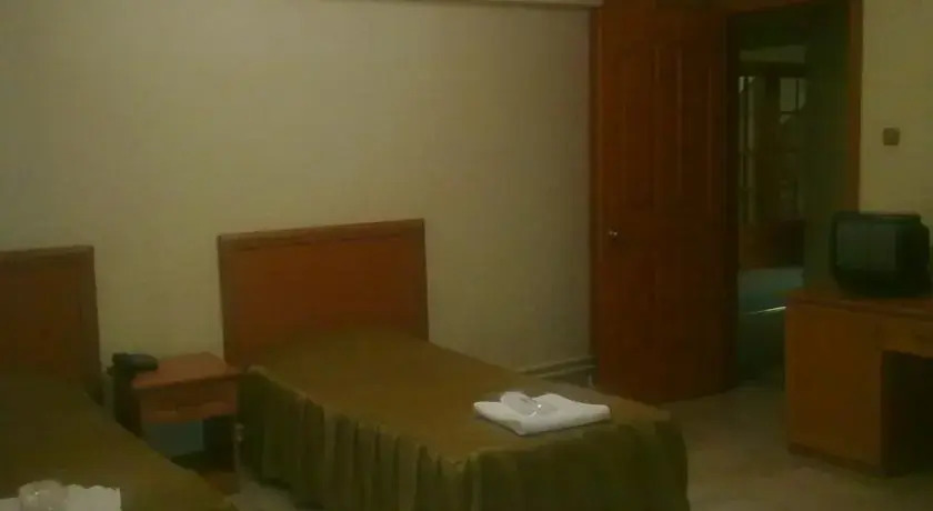 Айвалык: Kral Hotel