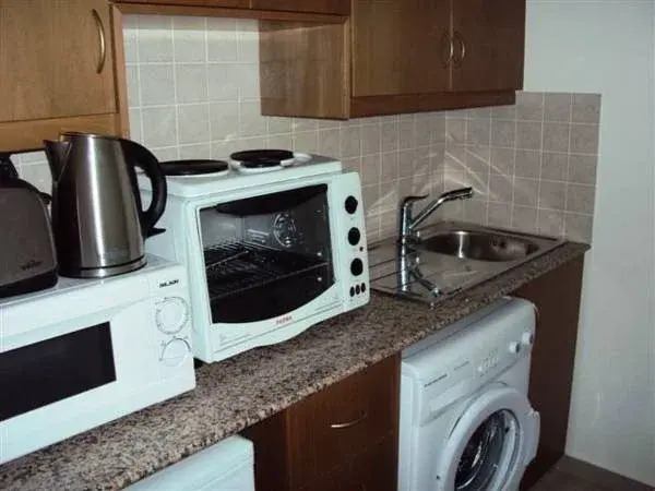 Пейя: Paschali Hills Apartments