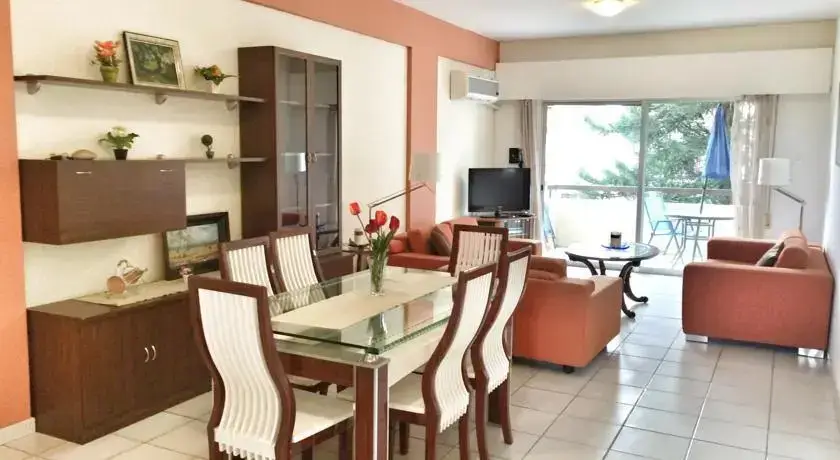 Лимассол: Deana Beach Apartments