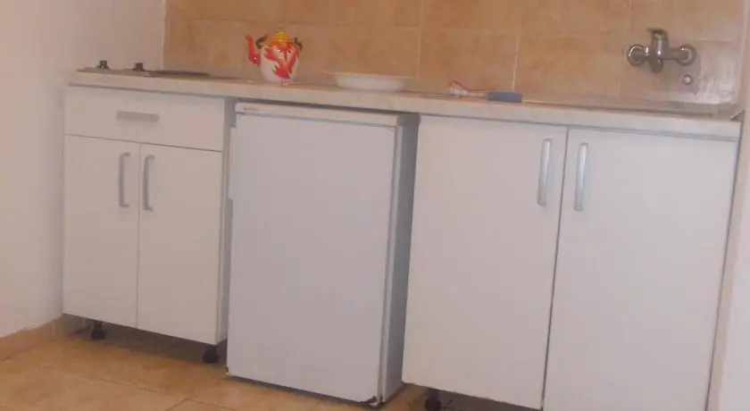 Свети-Стефан: Apartments Peđa