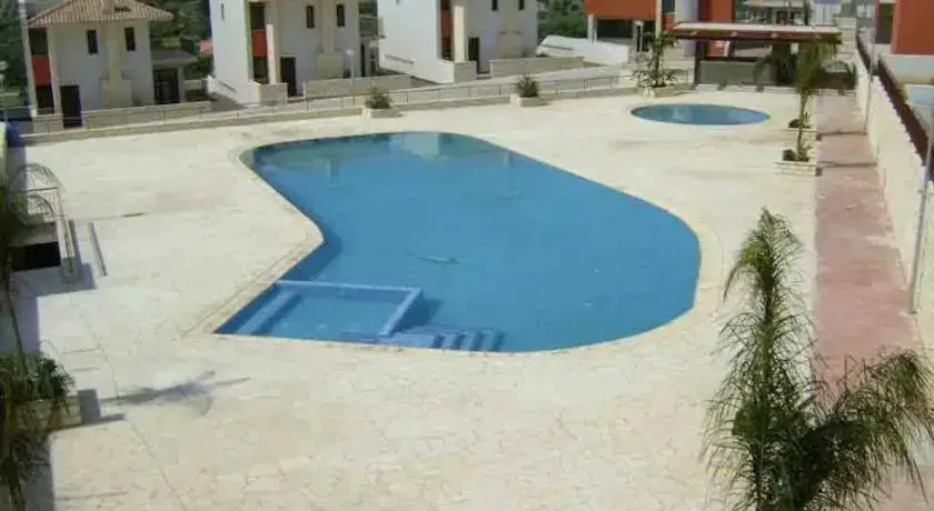 Хирокития: Gemstone Village A1 Maisonette