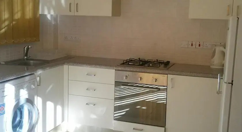 Хирокития: Gemstone Village A1 Maisonette